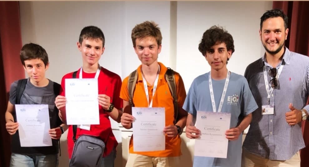 Team photo at eJOI Slovenia